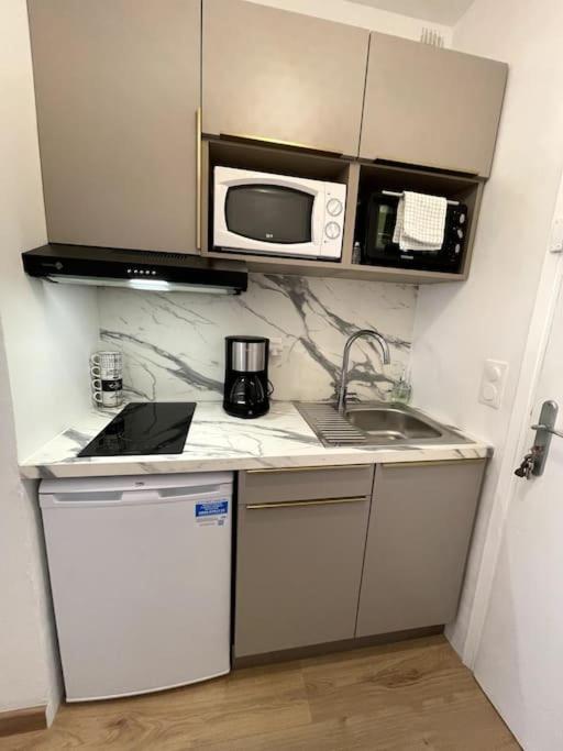 Charmant Studio Climatise Avec Parking, Au Coeur De Pietranera, Plage A 500M, Bastia A 2Km Ville-di-Pietrabugno Kültér fotó